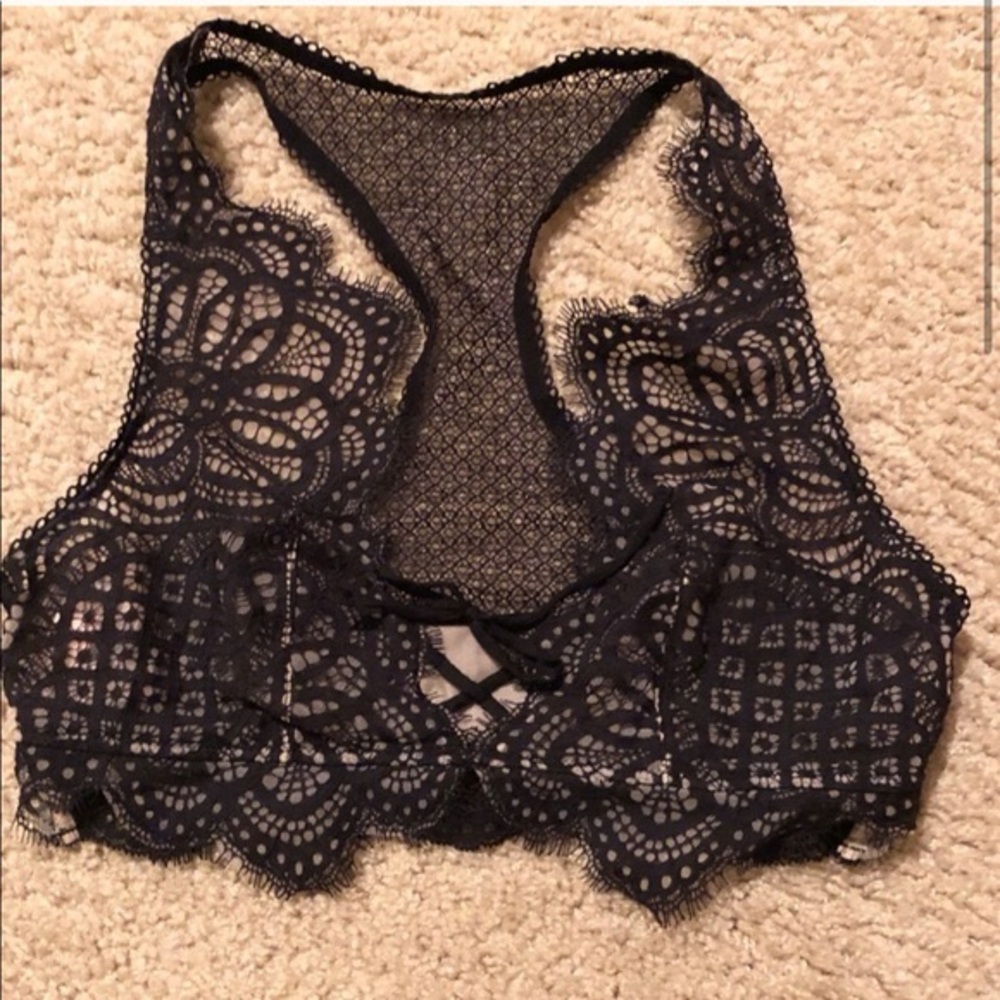 💕Victoria’s Secret scalloped lace bra top black racer back - Picture 4 of 5